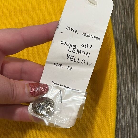 NWT Outlander Cardigan Sweater V-neck Knit Wool Lemon Yellow Medium - Picture 4 of 8